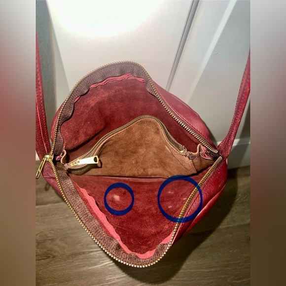 Vintage Genuine Leather Adjustable Cross Body or Shoulder Purse in Burgundy Red - Picture 6 of 7